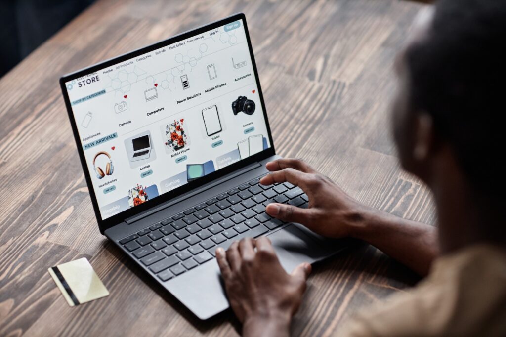 Boosting eCommerce Traffic in 2025: Strategies for Shopify & WordPress Stores
